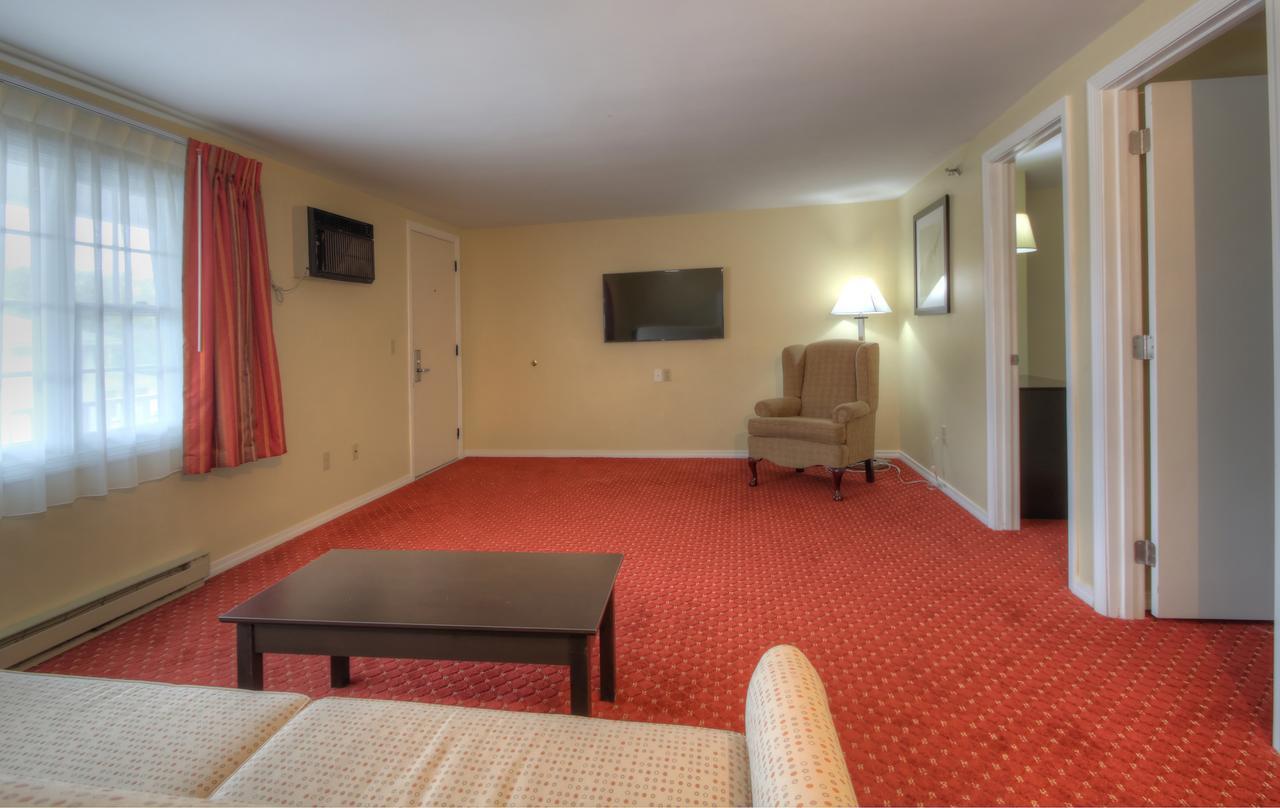 Tides Motel