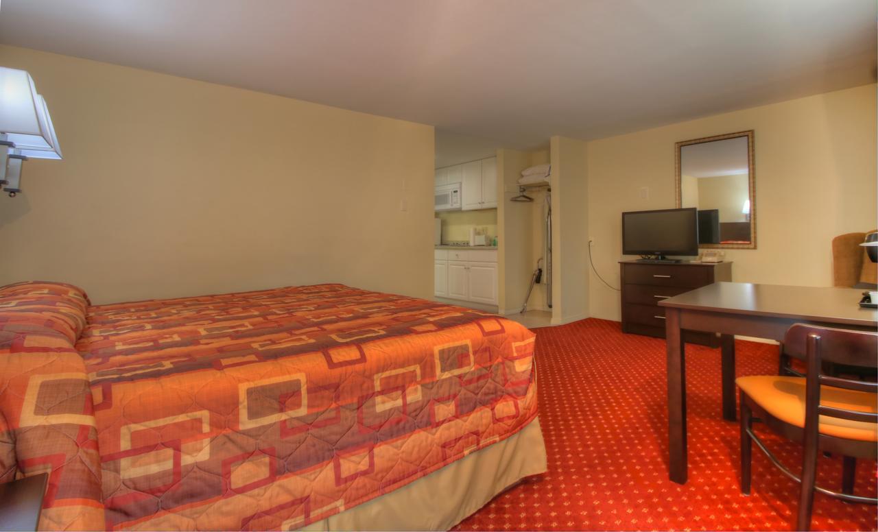 Motel Tides 2*