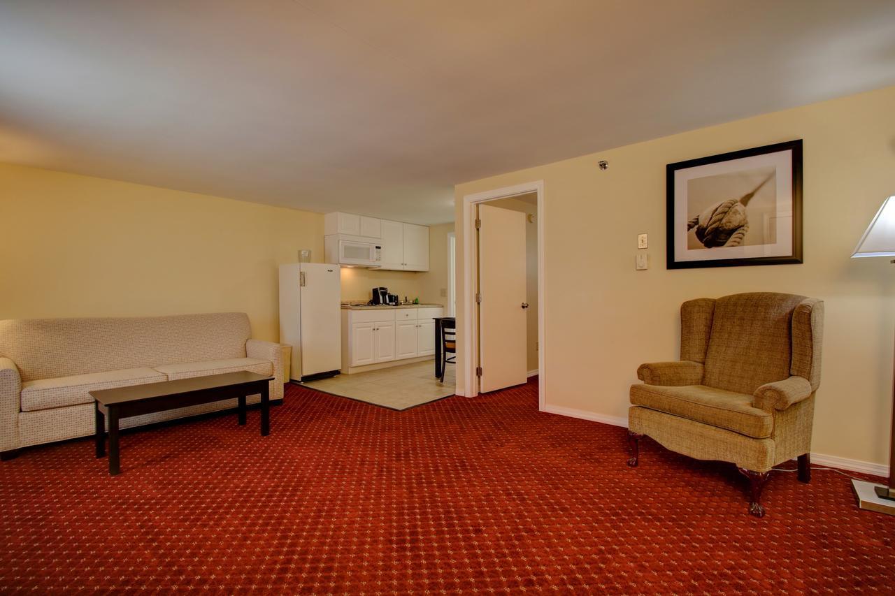 Motel Tides 2*